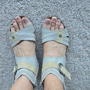 Elegant Beige Women's Sandals Natural Leather